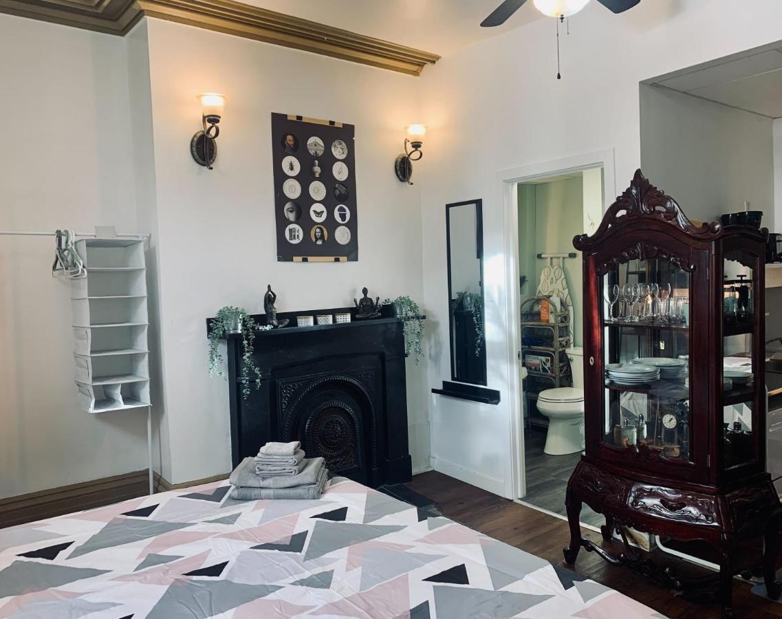 250 Charming Studio A3, Downtown Apartment Halifax Bagian luar foto