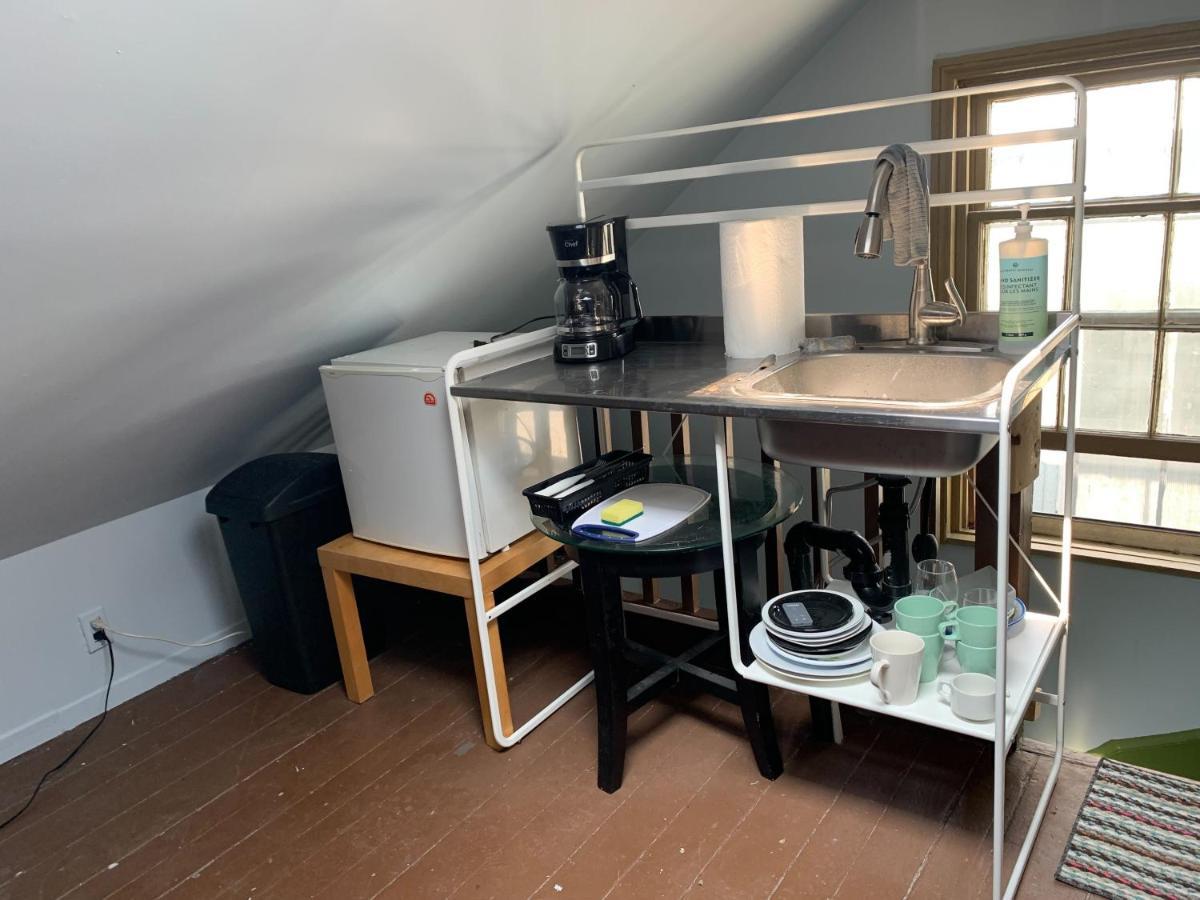 250 Charming Studio A3, Downtown Apartment Halifax Bagian luar foto